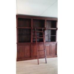 Antieke koloniale bibliotheek kast mahonie. Prachtig!