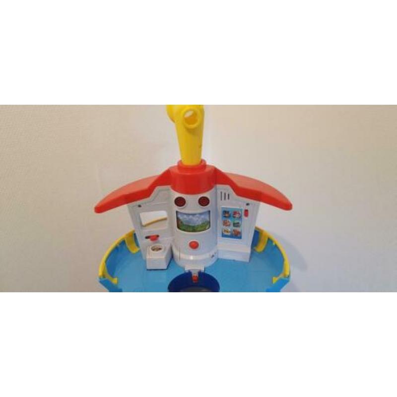 Paw Patrol levensgrote uitkijktoren.
