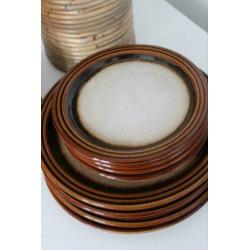 Retro sober bohemian servies borden Gerzit jaren 60 70 boho