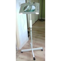 sferische loep op wielen