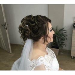 Pro hairstylist
