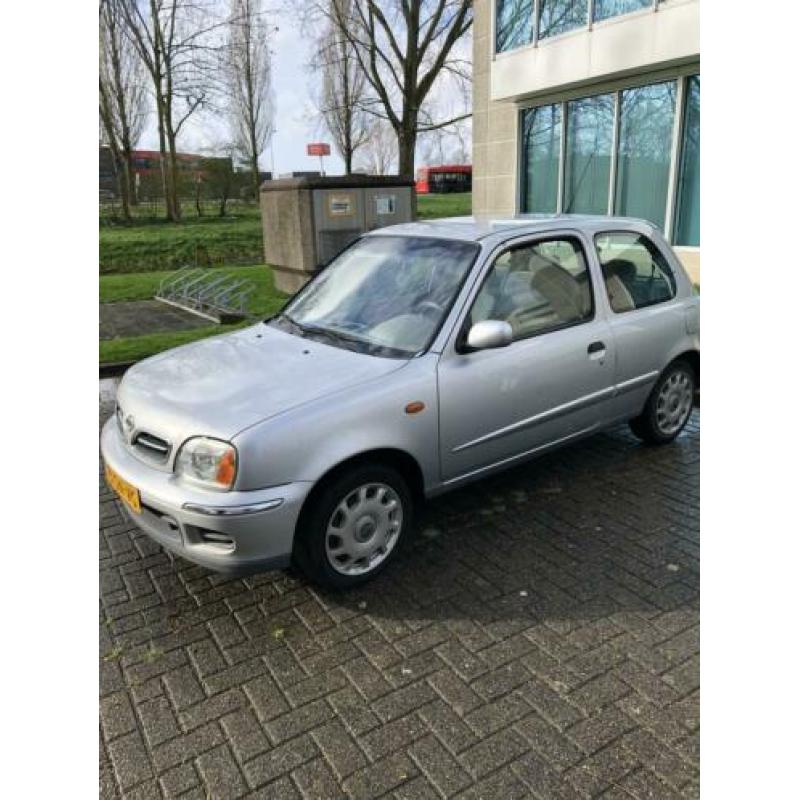 Nissan Micra 1.4 3D N-cvt 2001 Grijs