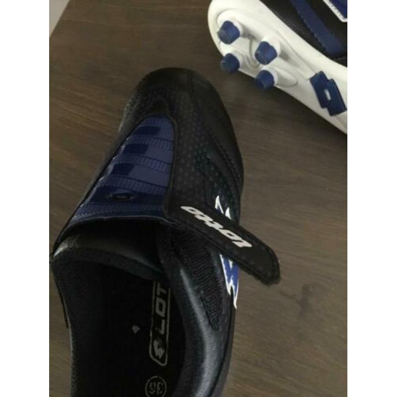 Lotto Voetbalschoenen maat 36