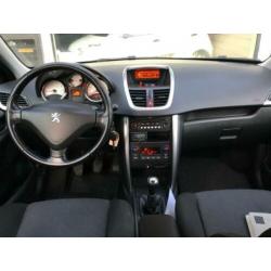 Peugeot 207 1.6 VTi XS Pack 178DKM NaP 2008