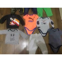 Nette jongens kleding pakket maat 68 bestaand uit 12 stuks