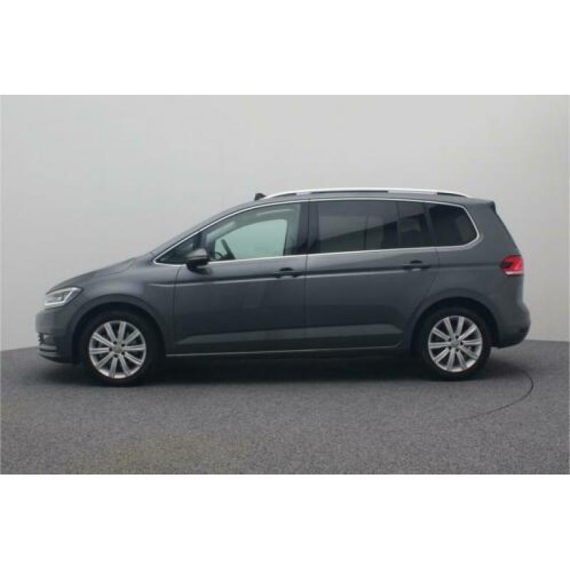 Volkswagen Touran 7 pers. 1.5 TSI 150PK DSG Highline | Navig