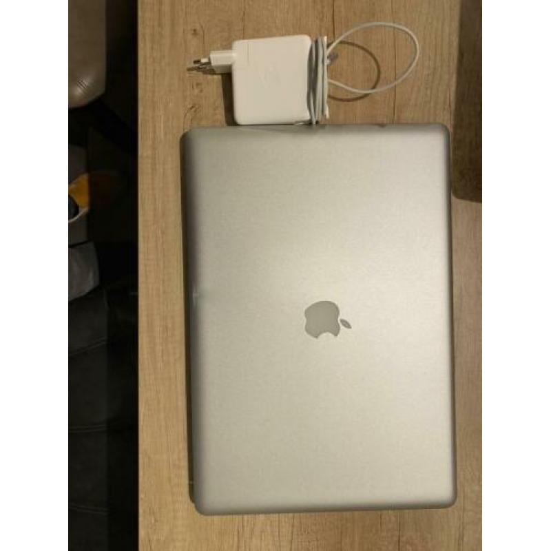 Macbook Pro 17’ early 2011