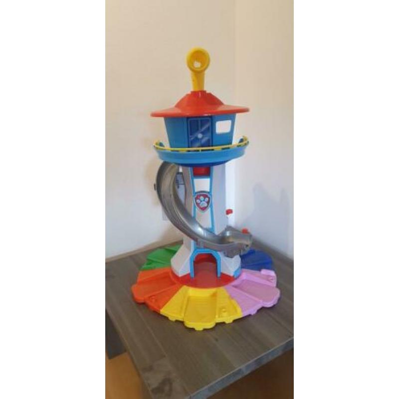 Paw Patrol levensgrote uitkijktoren.