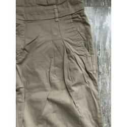 Beige broek van Zara. Maat S.