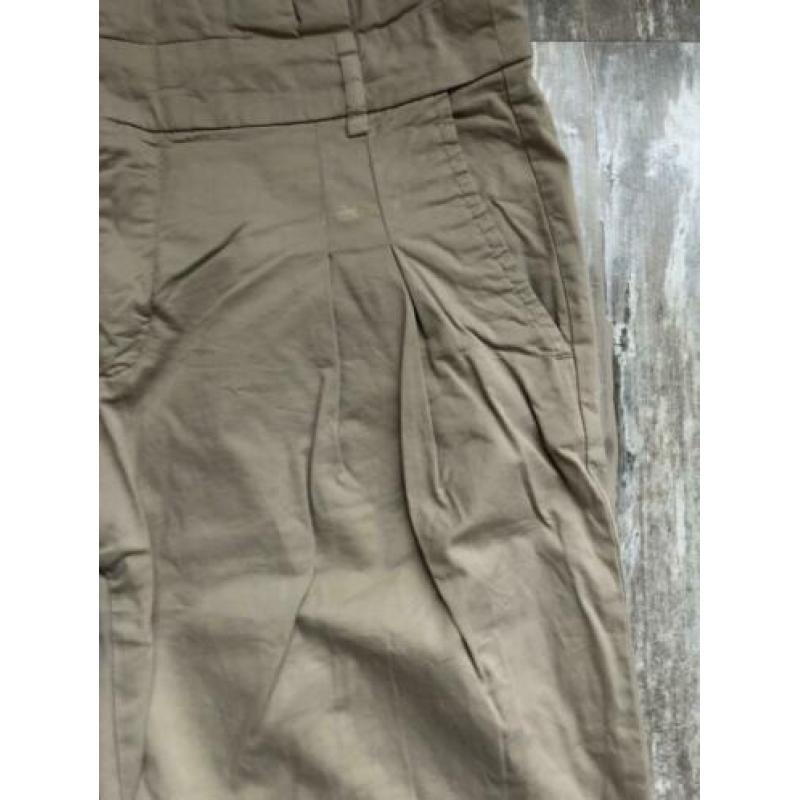 Beige broek van Zara. Maat S.