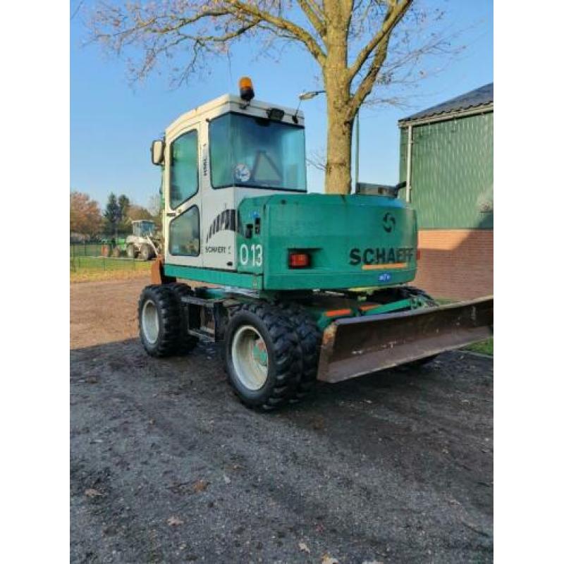 Schaeff wiel kraan schaeff 8 ton (bj 2000)