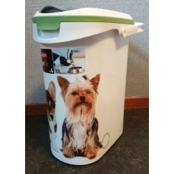 Curver voer container