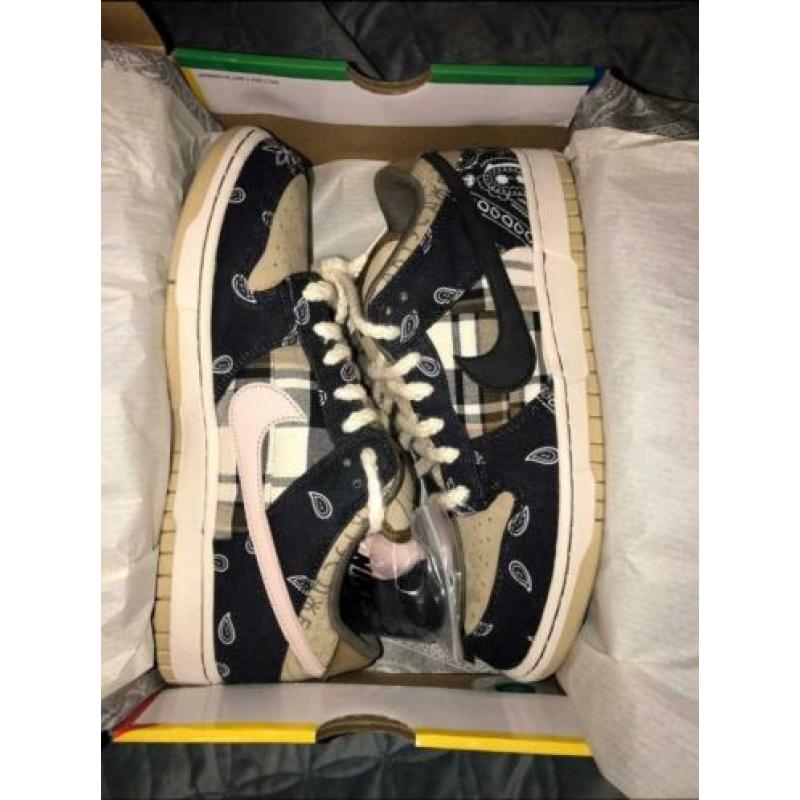 Nike Travis Scott Dunk 45.5