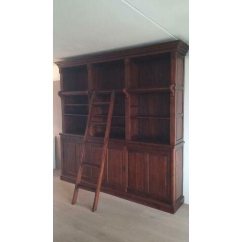 Antieke koloniale bibliotheek kast mahonie. Prachtig!
