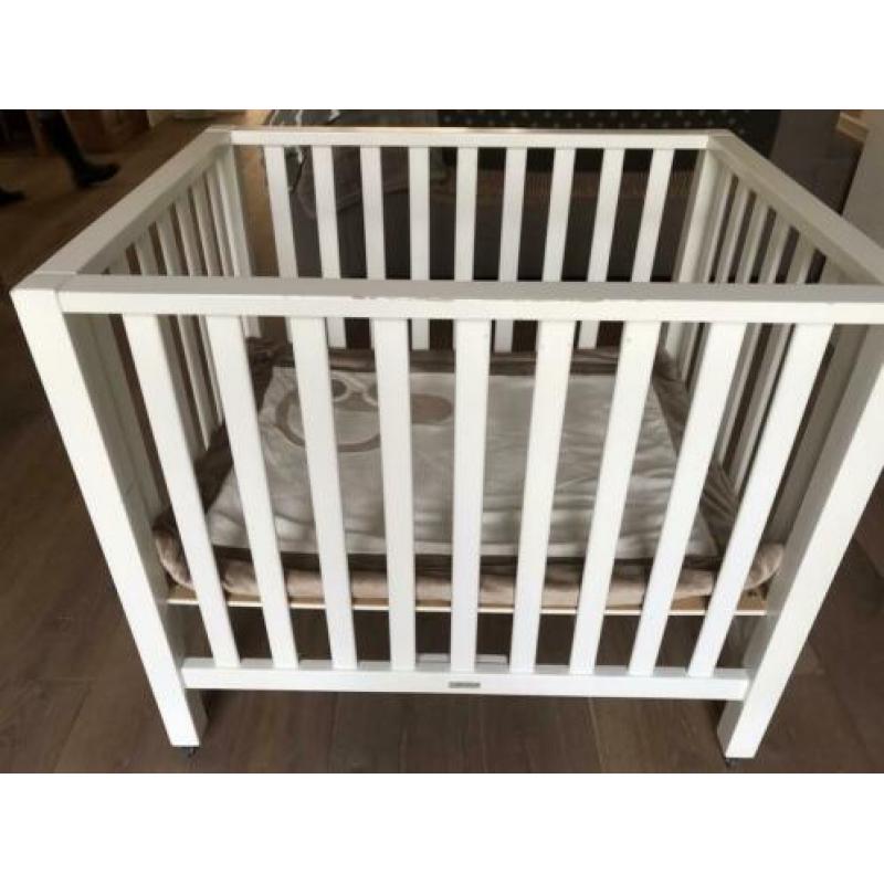 TWF Babybox op wielen kleur wit 100/80 cm