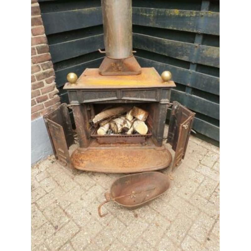 Buiten/binnen kachel gietijzer