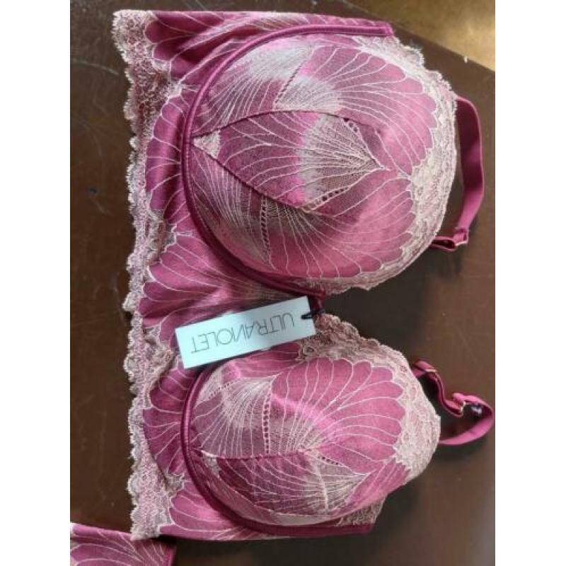 ultraviolet BH 90E slip mt L nieuw
