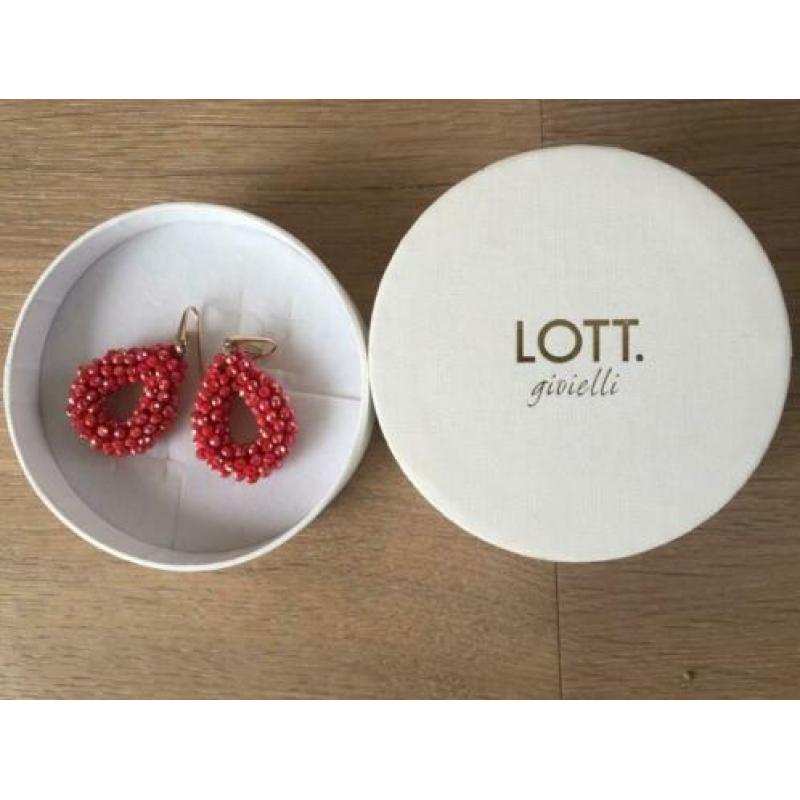Lott oorbellen rood