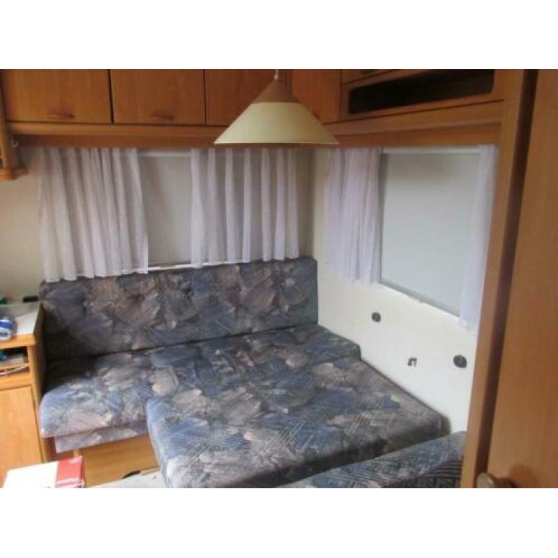 Caravan Hobby de Luxe inclusief voortent