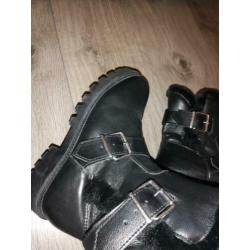 Zara laarsjes maat 38