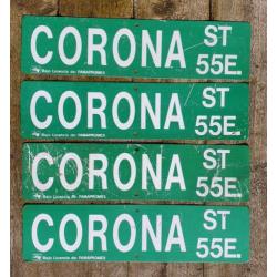 Corona straatnaambordjes