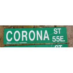 Corona straatnaambordjes