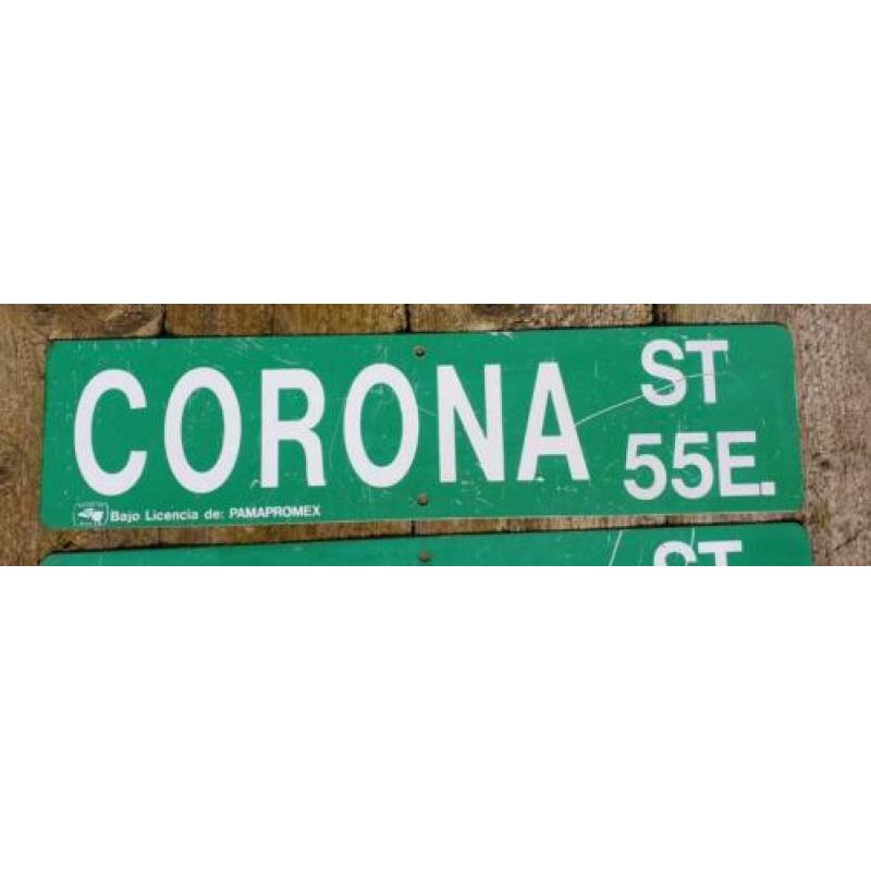 Corona straatnaambordjes