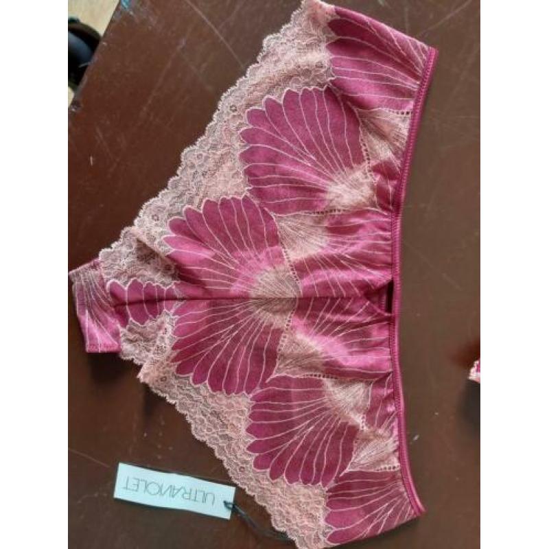 ultraviolet BH 90E slip mt L nieuw