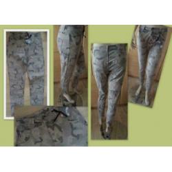 Made in ITALY nieuwe stretch camouflage broek maat S