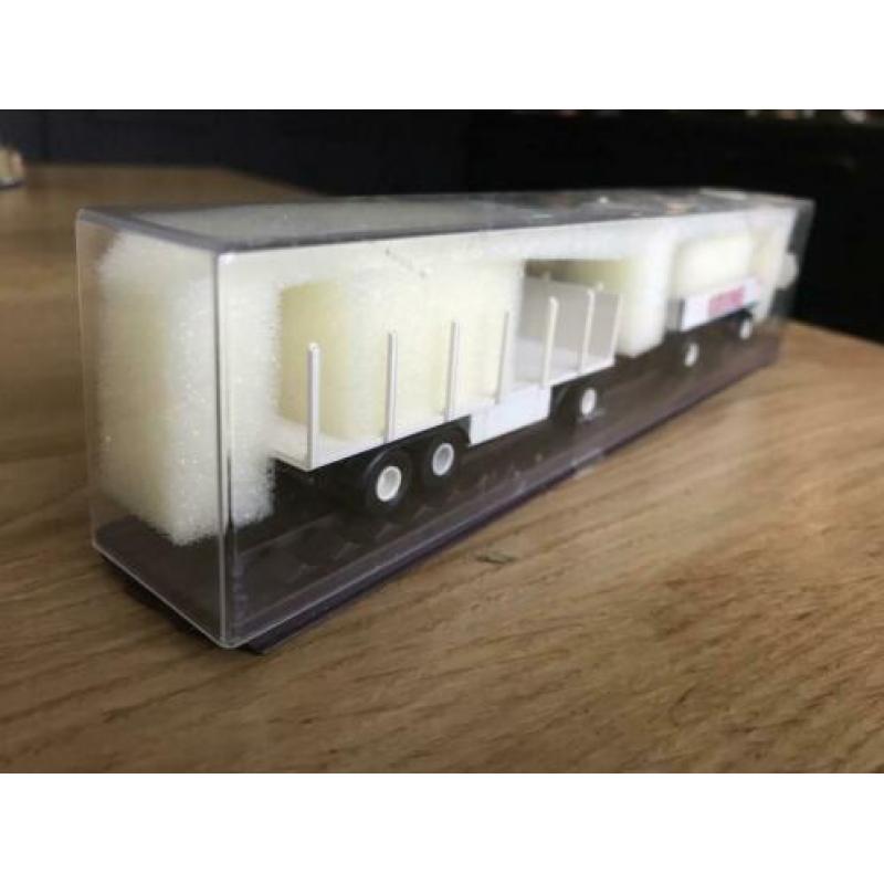 Brekina 5527 1/87 set aanhangwagens Circus Krone