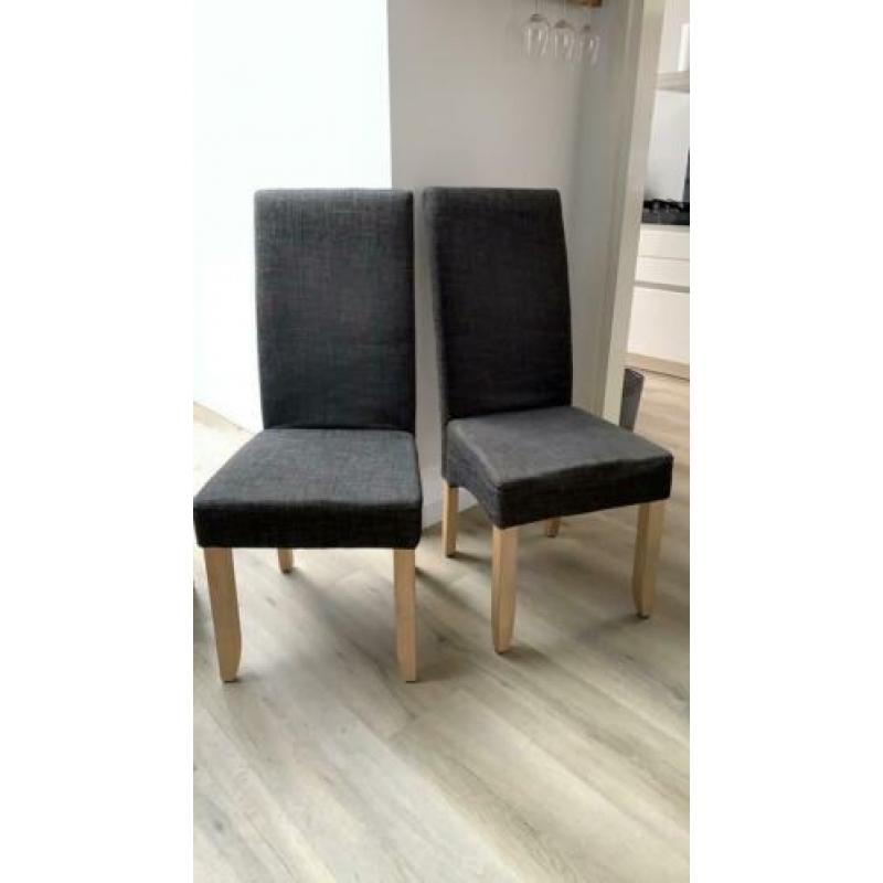 2 stoelen, blauwgrijze stof