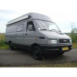 Iveco 30-8.1 CAMPER / KAMPEERWAGEN ! RUIMTERIJK !