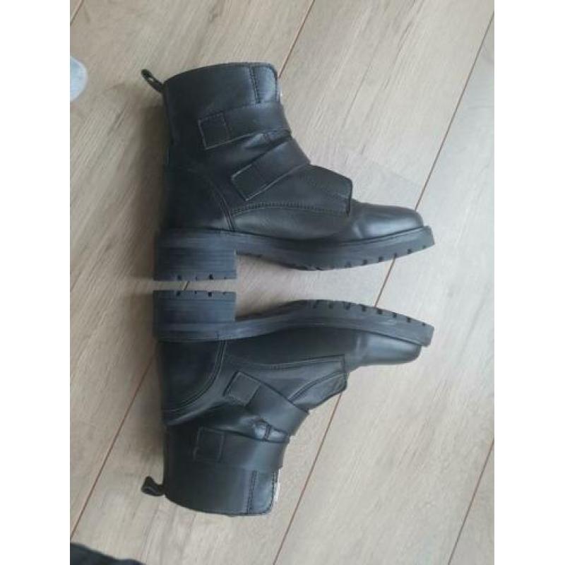 Stoere bikerboots van Manfield, maat 37.