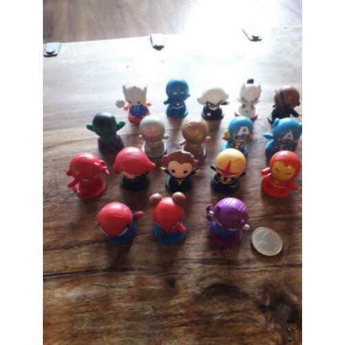 18 super helden poppetjes van Disney