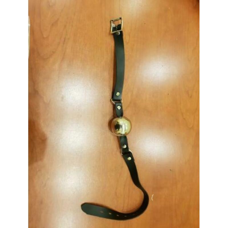 Metalen ballgag bondage bdsm