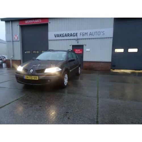 Renault Mégane Grand Tour 1.4-16V Expression (bj 2006)