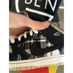 Nike Dunk low Travis scott Size 10