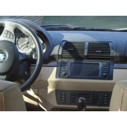 BMW X-5 Reihe grijs