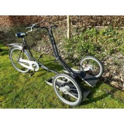 Rolstoelfiets, rolstoel op fiets