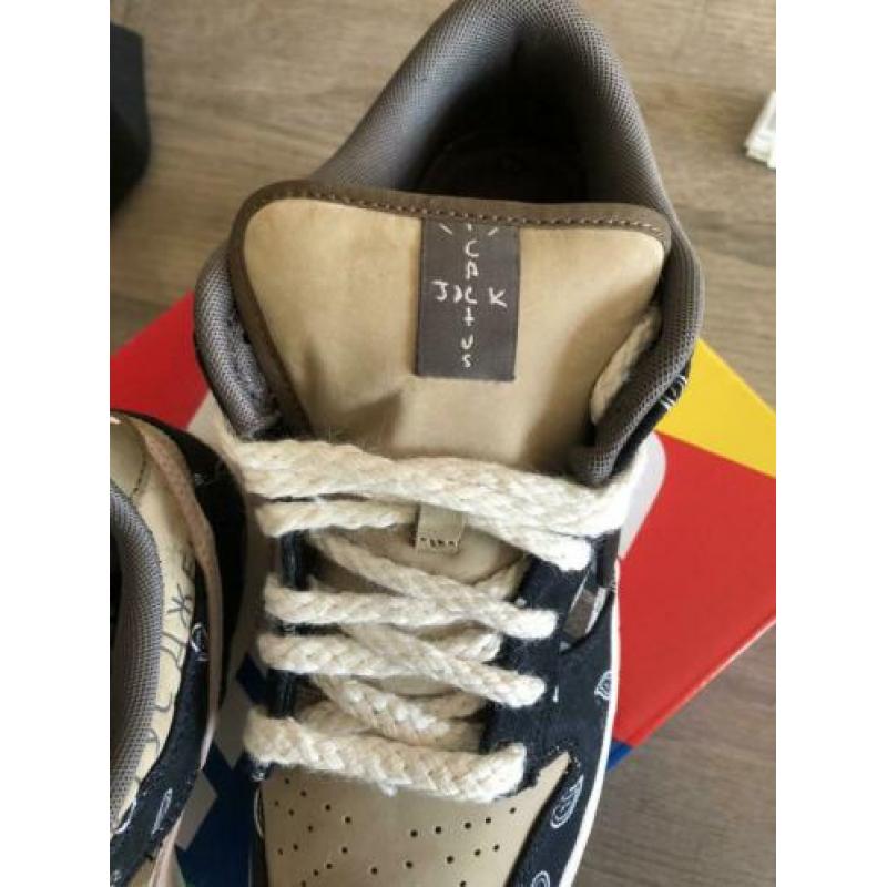Nike Dunk low Travis scott Size 10