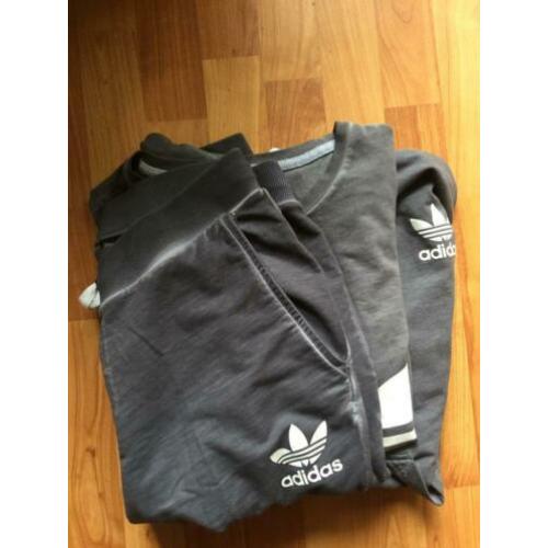 Adidas trainingspak 38