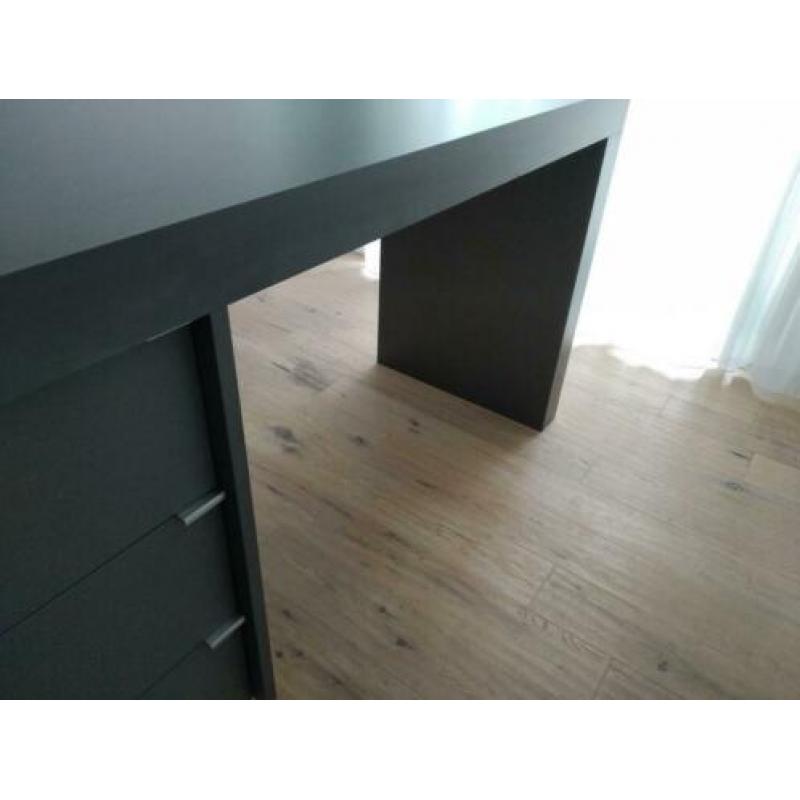 Moderne designkeuken met Koffieapparaat Siemens en Afzuiging