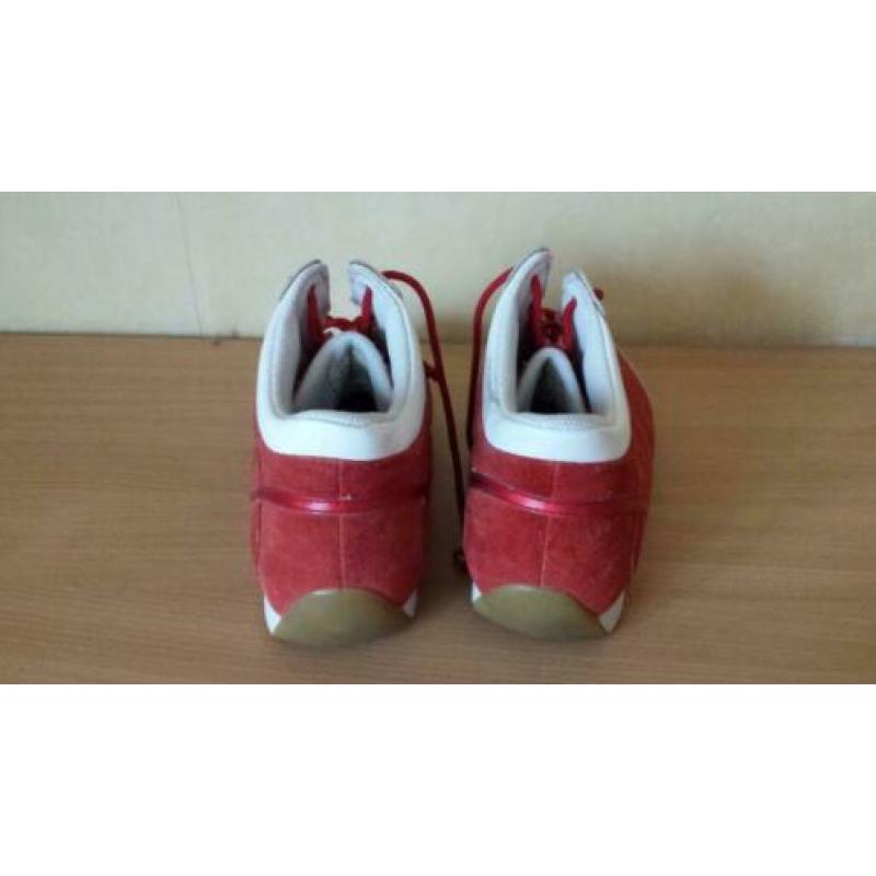 Mooie lee sneakers maatje 38 zgn zie de foto,s