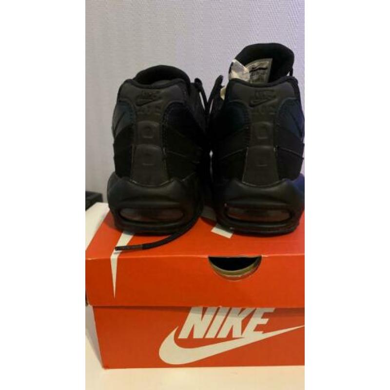 Nike air Max 95 triple black Us10 44 28cm
