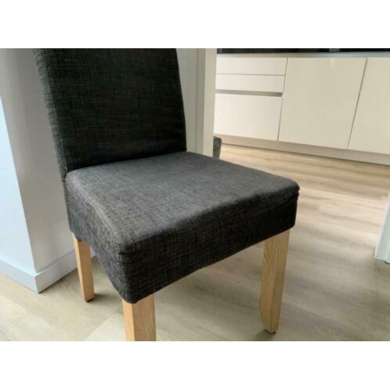 2 stoelen, blauwgrijze stof
