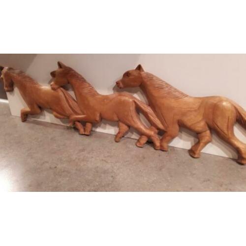 houtsnijwerk 3 paarden