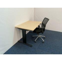 44 x Bureau + bureaustoel, thuiswerkplek, scherp geprijsd!