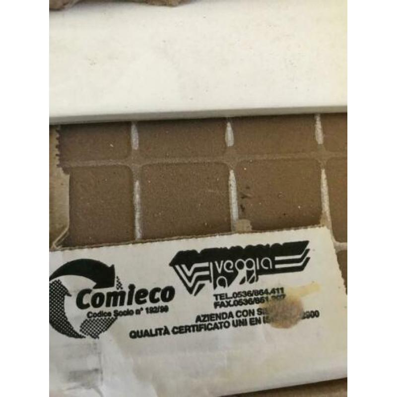 Imola badkamer tegels mat wit 20x20 op 1 tegel na 2m2