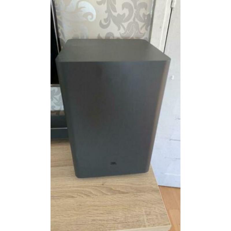 Jbl soundbar 2.1 bass boosted