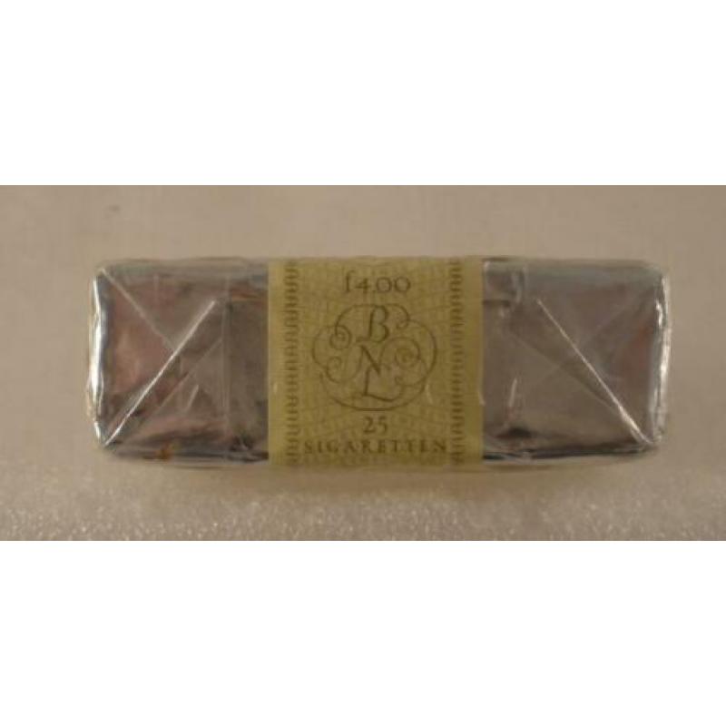 Oud pakje filter sigaretten Chesterfield / GERESERVEERD